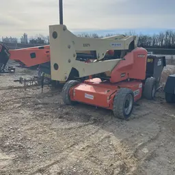 2017 JLG E450AJ Articulating Boom Lift