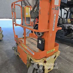 2019 JLG 1230ES Self-Propelled One-Person Lift