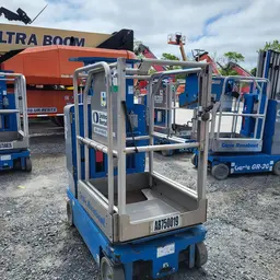 2018 Genie GR-15 Self-Propelled One-Person Lift