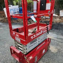 2017 MEC 1330SE Scissor Lift