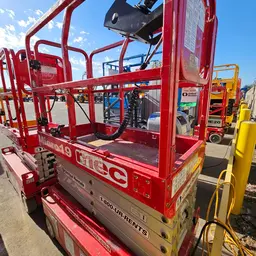 2018 MEC MICRO 19 Scissor Lift