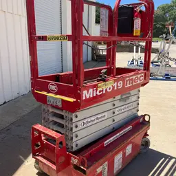 2018 MEC MICRO 19 Scissor Lift