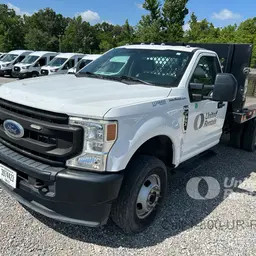 2021 Ford F-350 STAKE truck