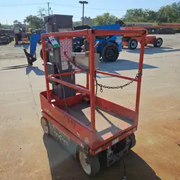 2017 Skyjack SJ16 Self-Propelled One-Person Lift