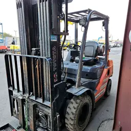 2019 Toyota 8FGU25 Warehouse Forklift