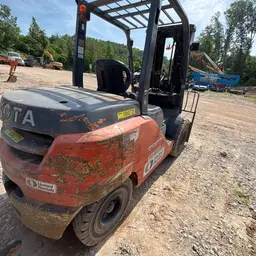 2018 Toyota 8FD45U Warehouse Forklift