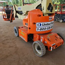 2017 JLG E400AJPN Articulating Boom Lift