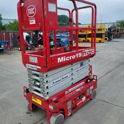 2018 MEC MICRO 19 Scissor Lift